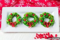 Holiday Cereal Wreaths