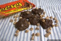 Irresistible Chocolate Peanut Butter Chip Cookies