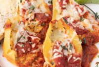 Hearty Chicken Stuffed Pasta Shells