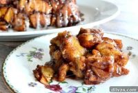 Warm Apple Cinnamon Sticky Buns