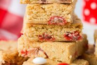 Sweetheart M&M Blondies