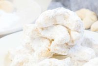 Golden Viennese Crescents