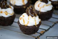Salted Caramel Cashew Brownie Bites
