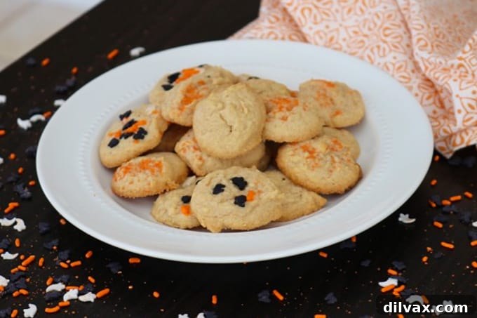 These Pumpkin Spice Cream Cheese Cookies have the right amount of pumpkin spice and cream cheese to make them a new Fall favorite! You'll make them yearly!
