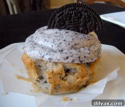 Homemade Oreo Cupcakes with Frosting