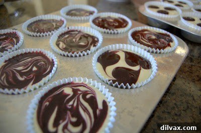 Decadent Blackberry Swirl Cheesecake Cupcakes 2 img 312 1