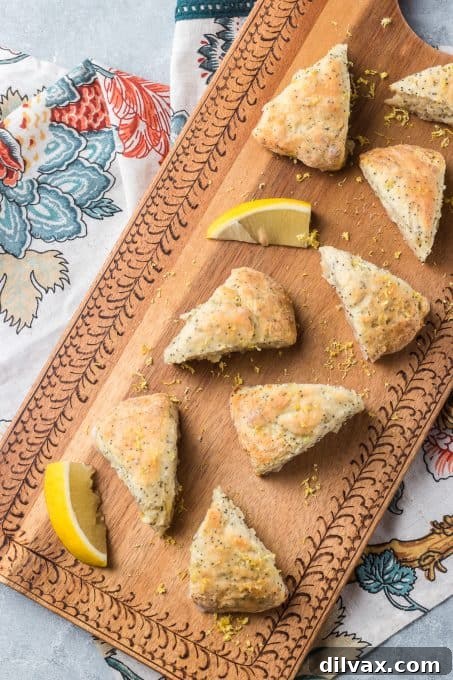 Scones with lemon and poppy seeds.