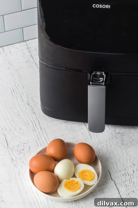 A visual guide on how to cook eggs efficiently in an air fryer.