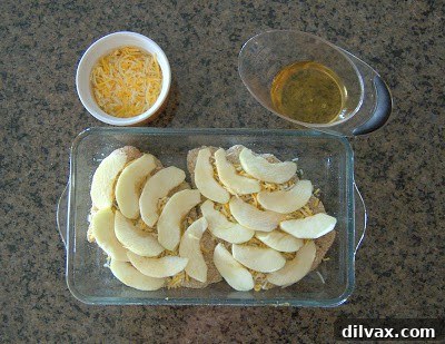 Harvest Apple and Cheesy Chicken Bake 5 Finely sliced apple pieces carefully arranged over cheese-covered chicken breasts