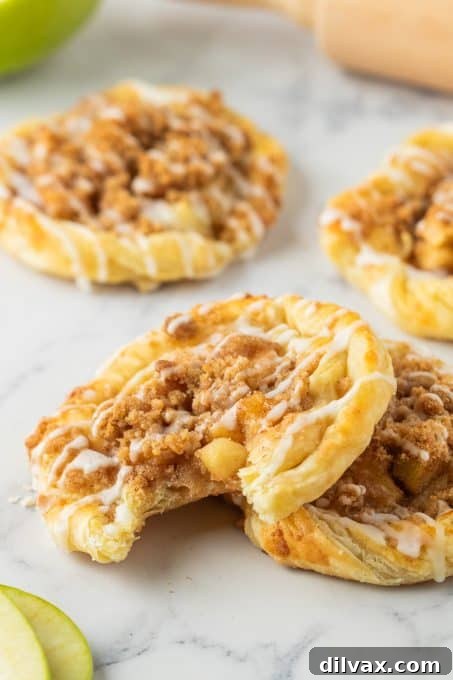 Apple Crumble Danish