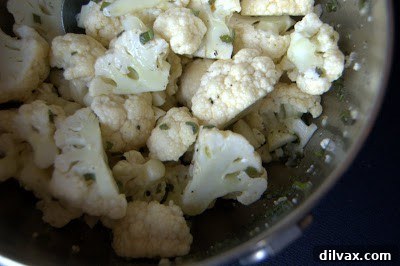 Golden Roasted Cauliflower with Creamy Gruyere Cheddar Sauce 2 img 426 1