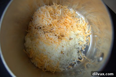 Golden Roasted Cauliflower with Creamy Gruyere Cheddar Sauce 3 img 426 2