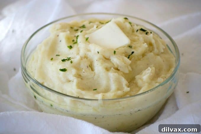 Refreshing Strawberry Spinach Salad with poppy seed dressing