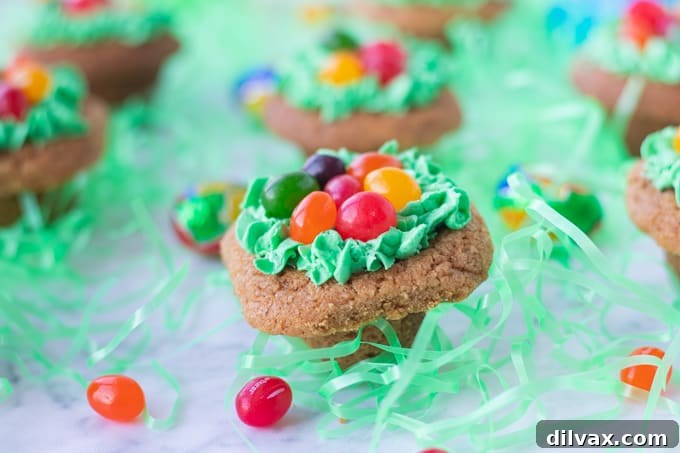 Egg Hunt Cookies: Delicious cookie cups with a surprise chocolate egg inside, perfect for Easter.
