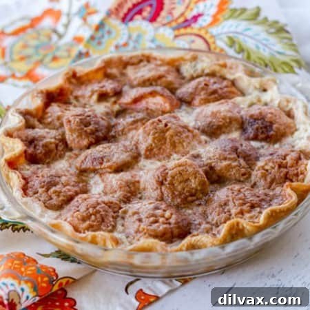 Effortless Apple Cream Dream 4 An apple pie with cinnamon sugar and heavy cream.